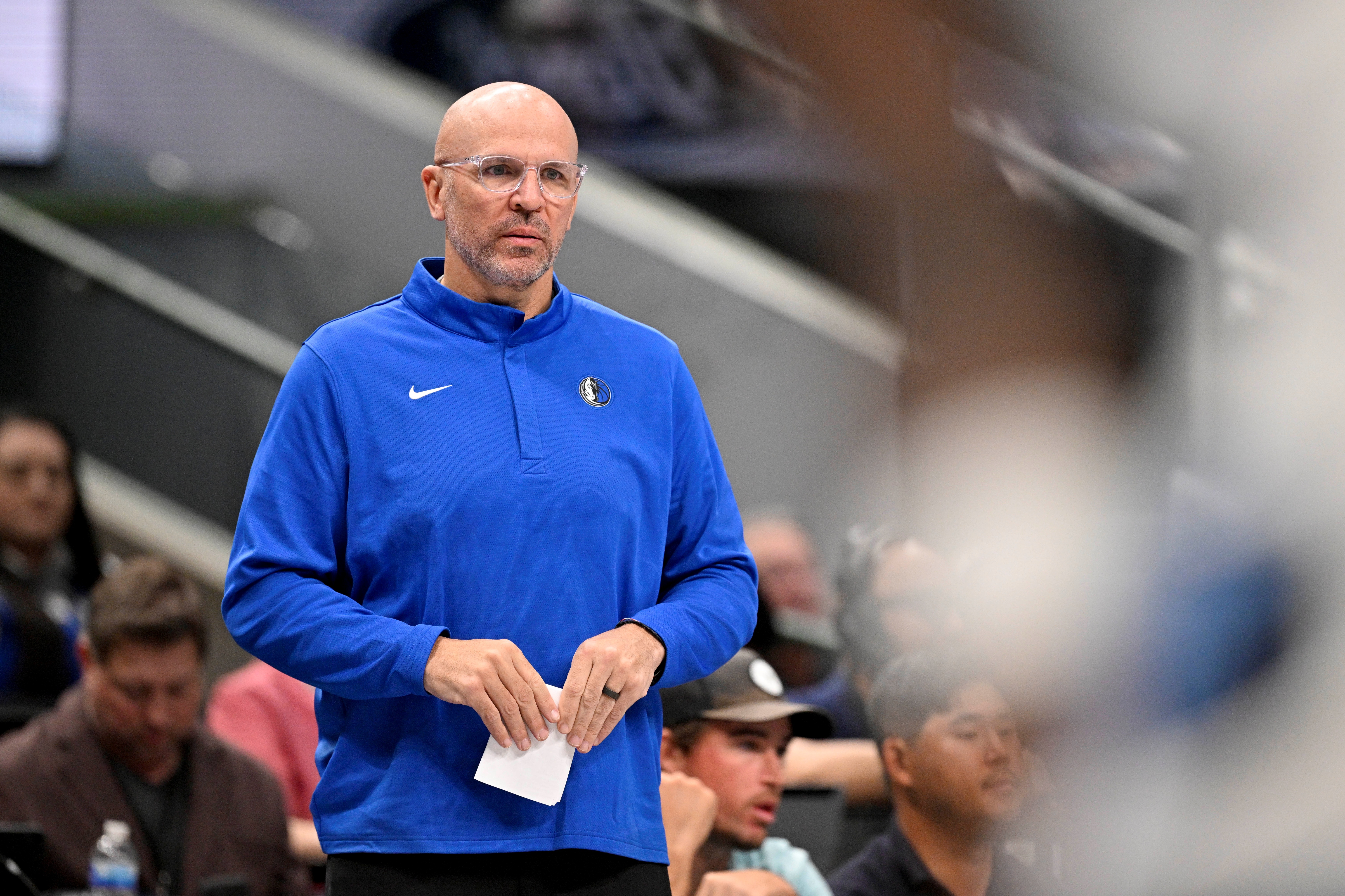 开云官方平台-独行侠过去20场2胜18负 但仅在摆烂大军中“前进”3个位次